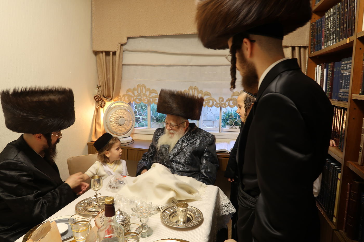 שמחת החלאקה לנכד האדמורי"ם משאץ ויזניץ - לייטשיק