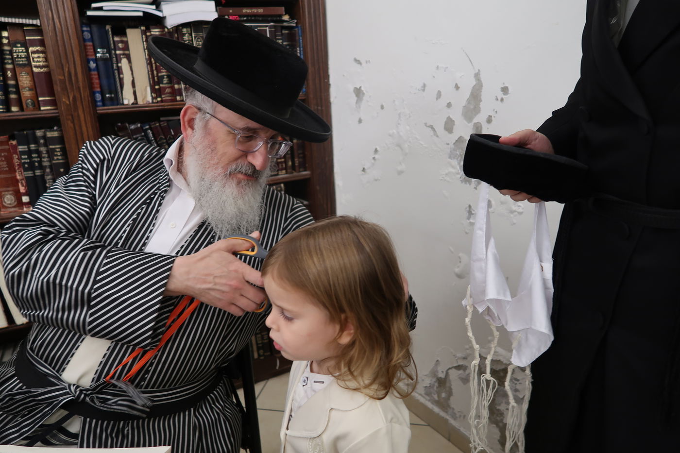 שמחת החלאקה לנכד האדמורי"ם משאץ ויזניץ - לייטשיק