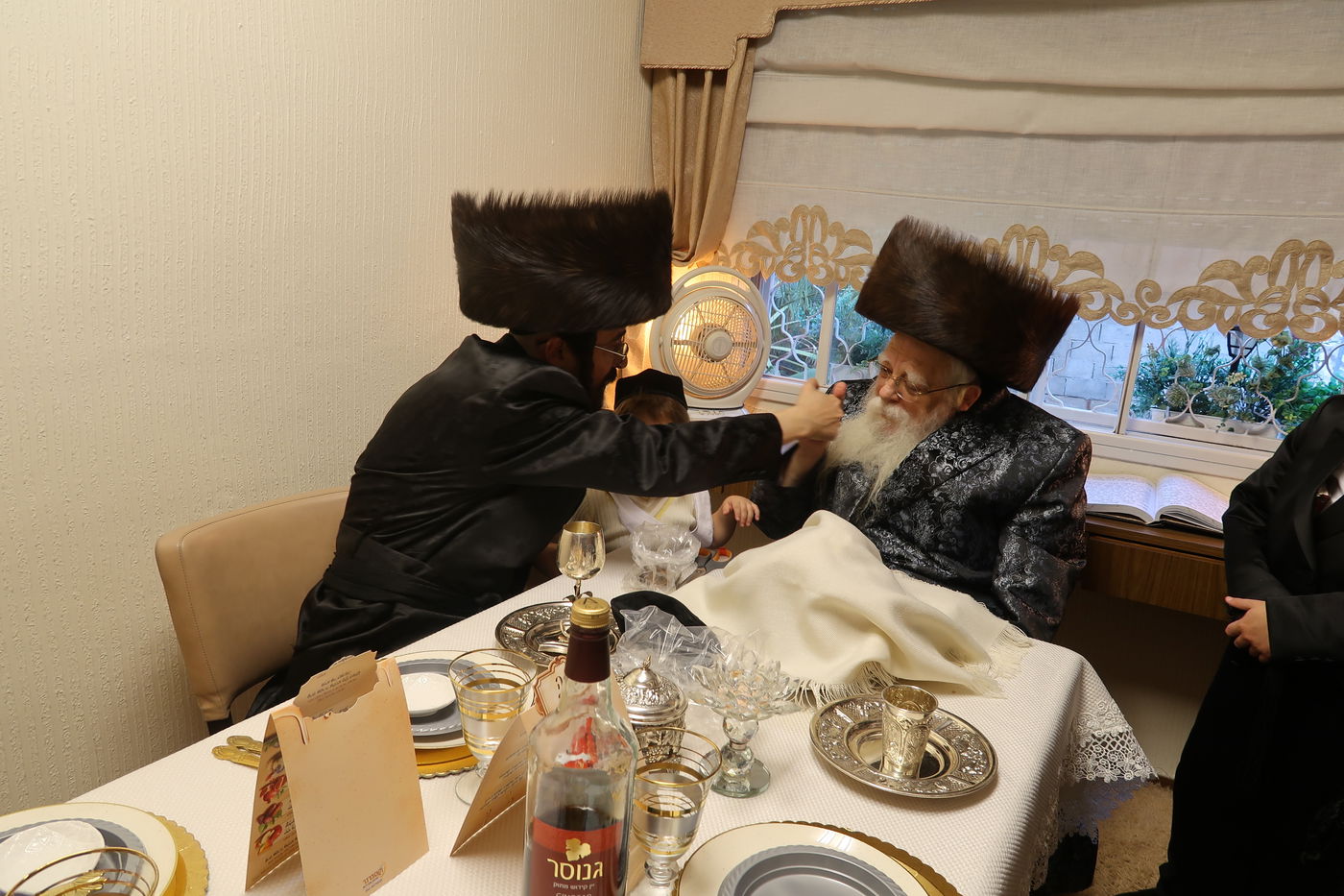 שמחת החלאקה לנכד האדמורי"ם משאץ ויזניץ - לייטשיק