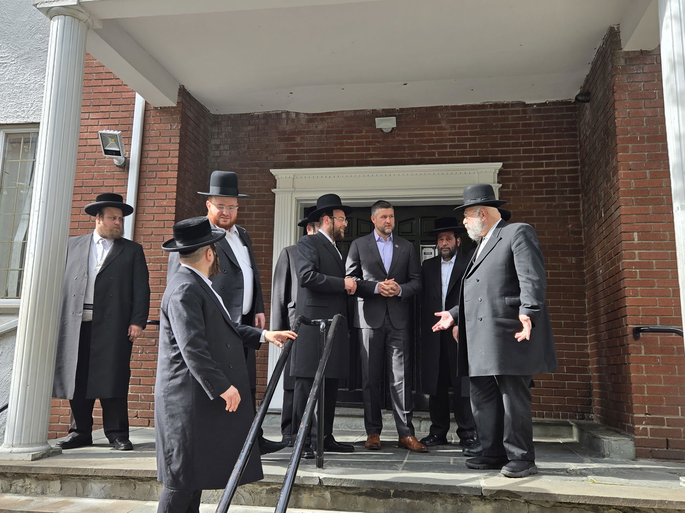 חבר הקונגרס מר פעט רייען בביקור אצל האדמו"ר מסאטמר