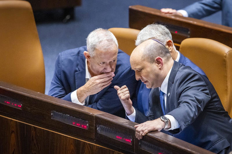 בנט וגנץ בממשלה הקודמת