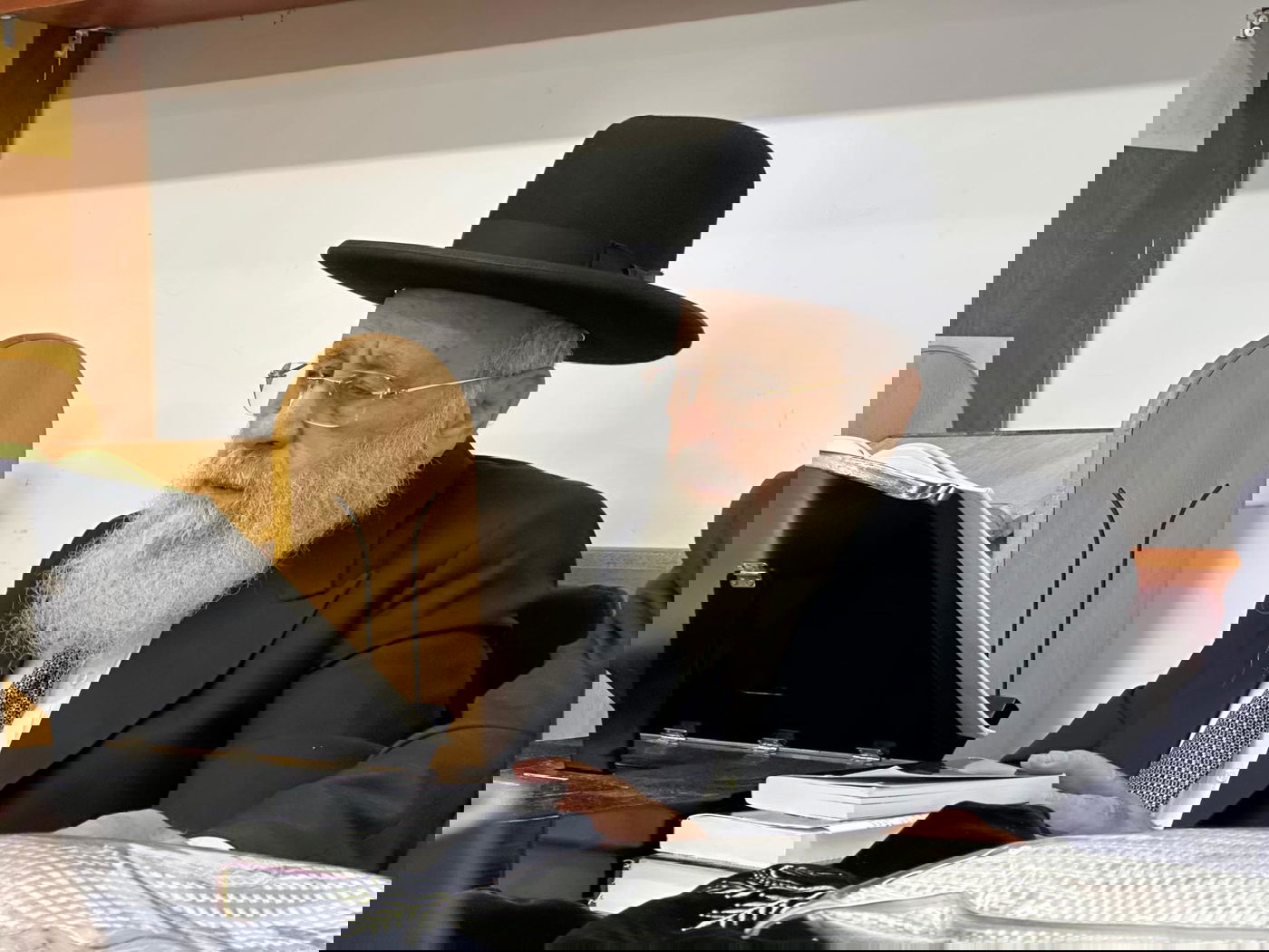 ברכת הלבנה והבדלה | הראש"ל הגאון רבי יצחק יוסף במוצאי כיפור 