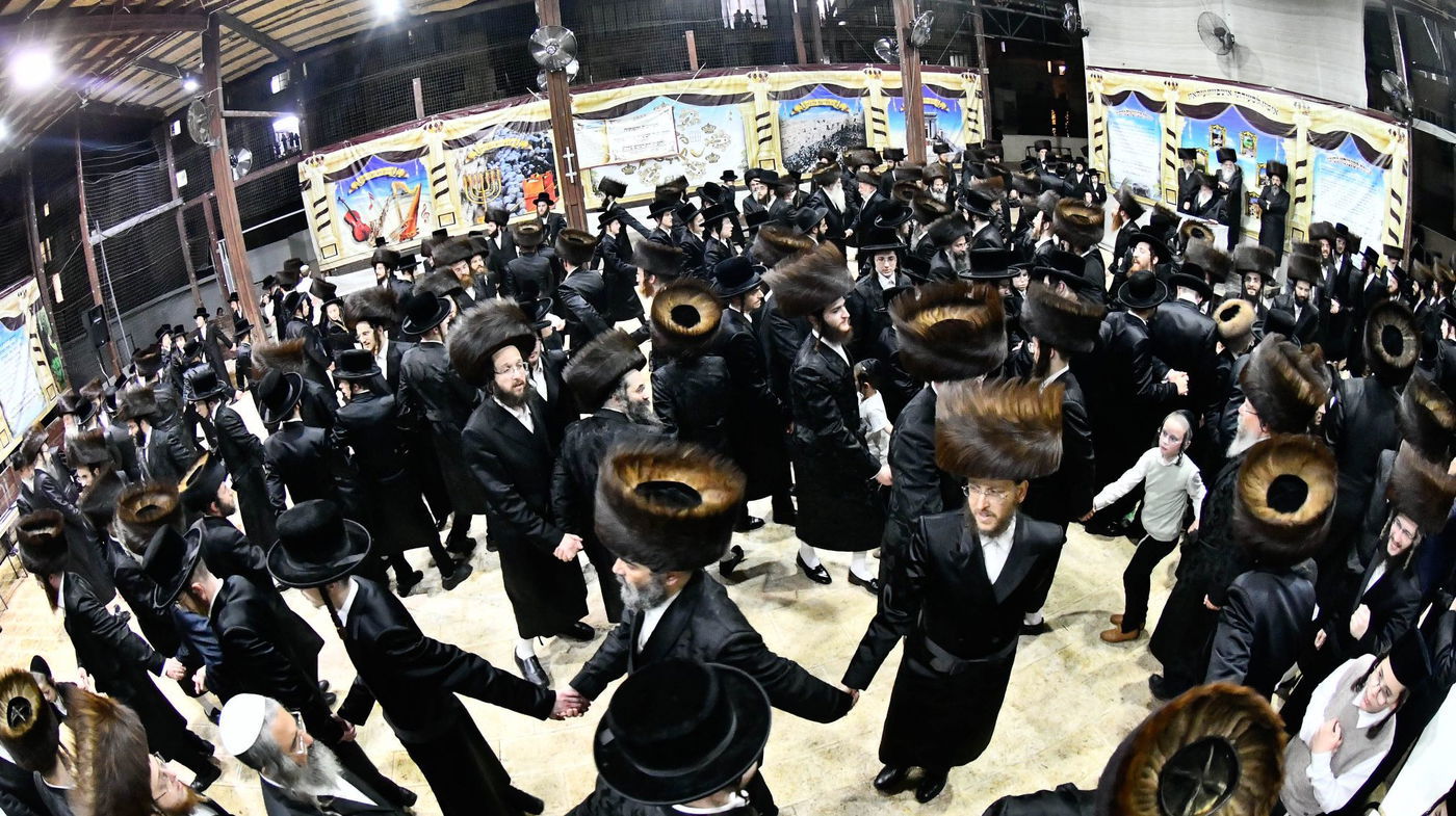 קידוש לבנה בחצה"ק נדבורנה 