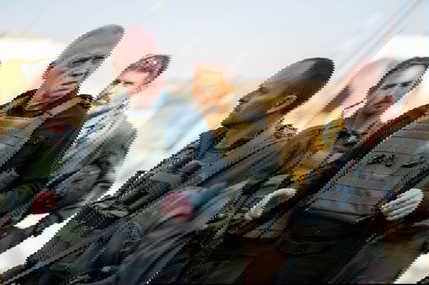 גלנט בתצפית על דרום לבנון: "אם אחרי שצה"ל ייצא לא נאפשר את חזרת חיזבאללה לכאן"