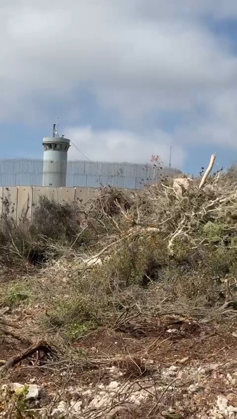 הלוחמים תיעדו מהשטח - עמדת יוניפי"ל סמוך למנהרת טרור של חיזבאללה