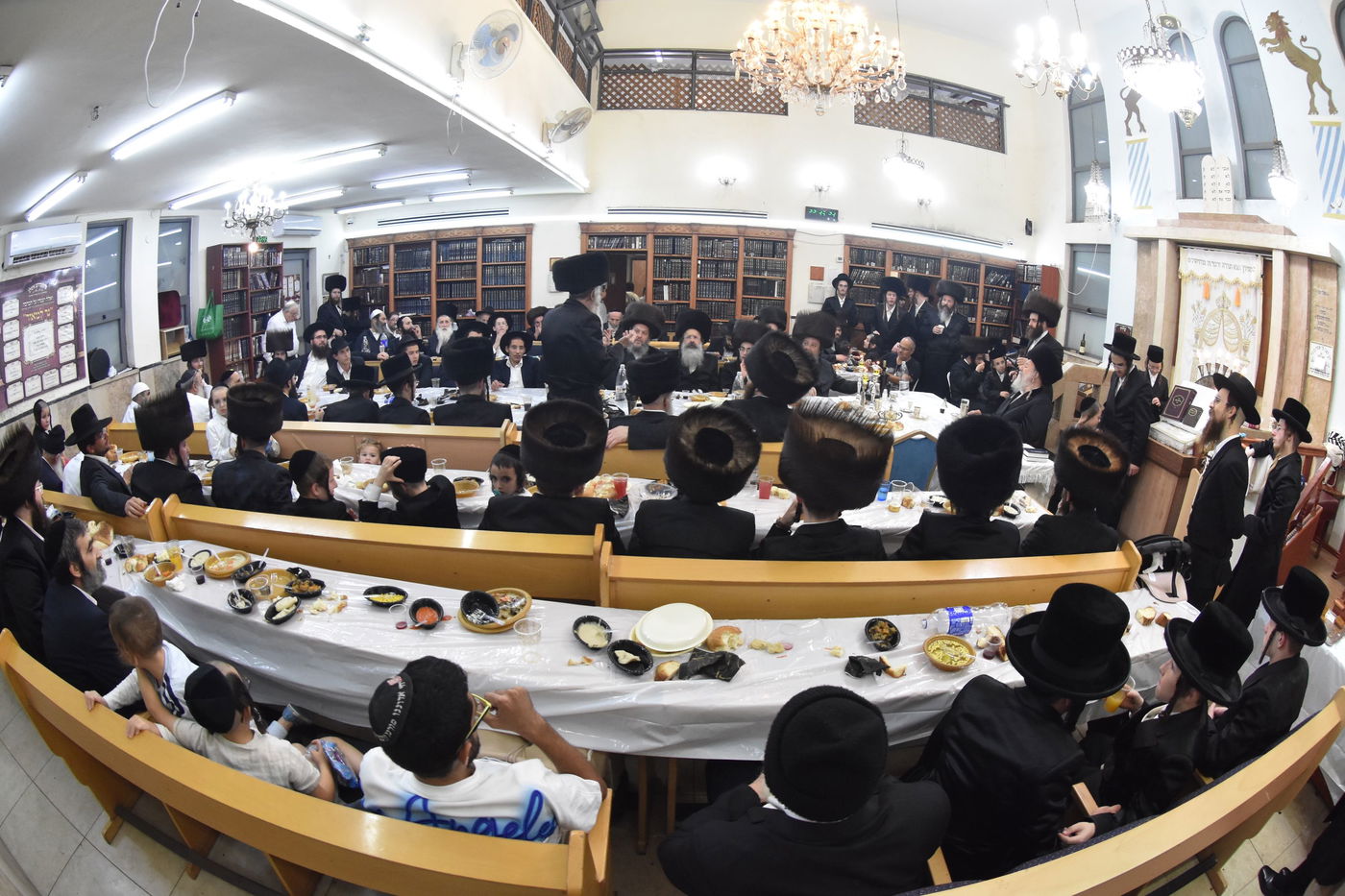 ערב ומוצאי יום כיפור בחצה"ק אשלג