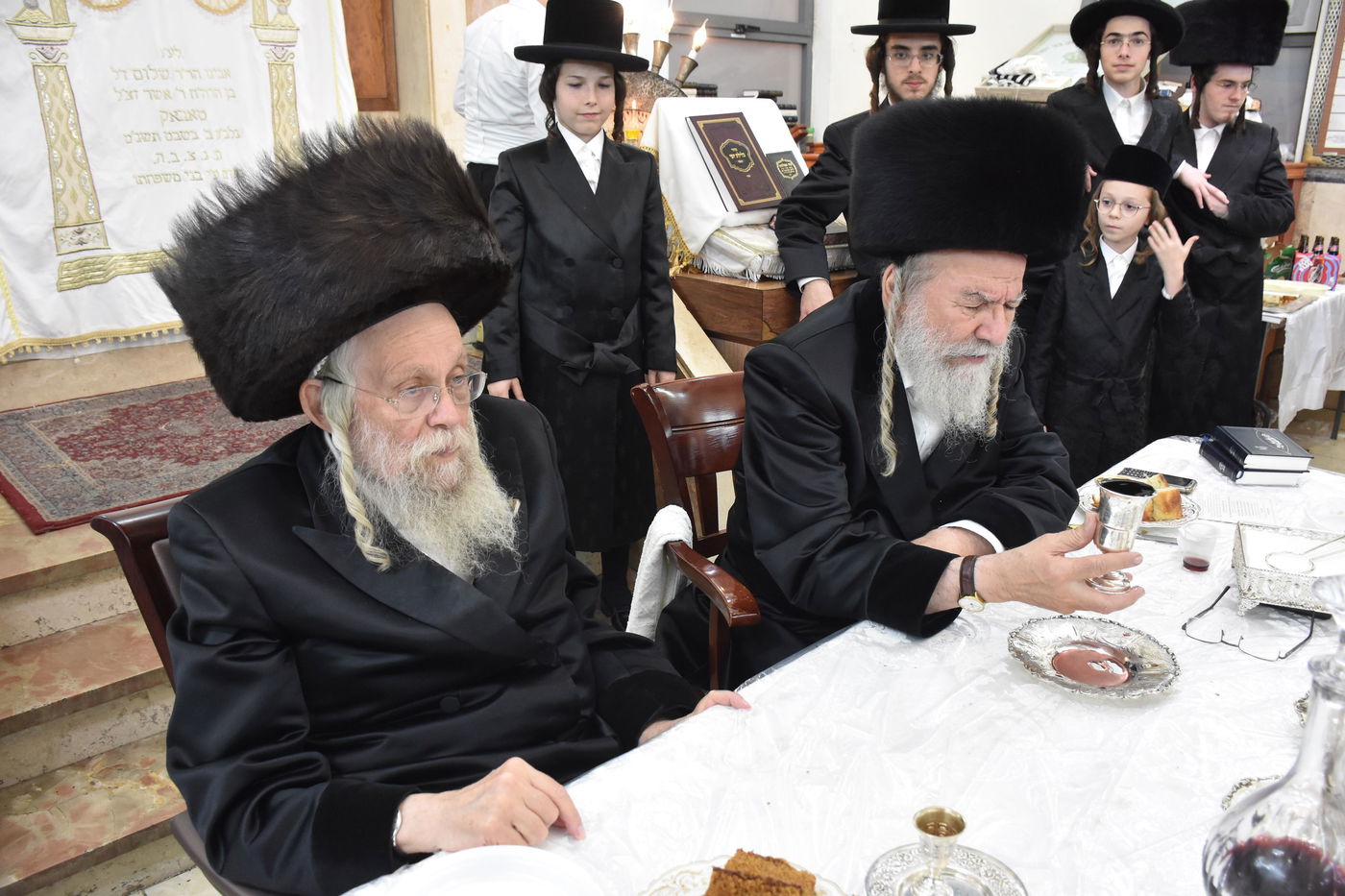 ערב ומוצאי יום כיפור בחצה"ק אשלג