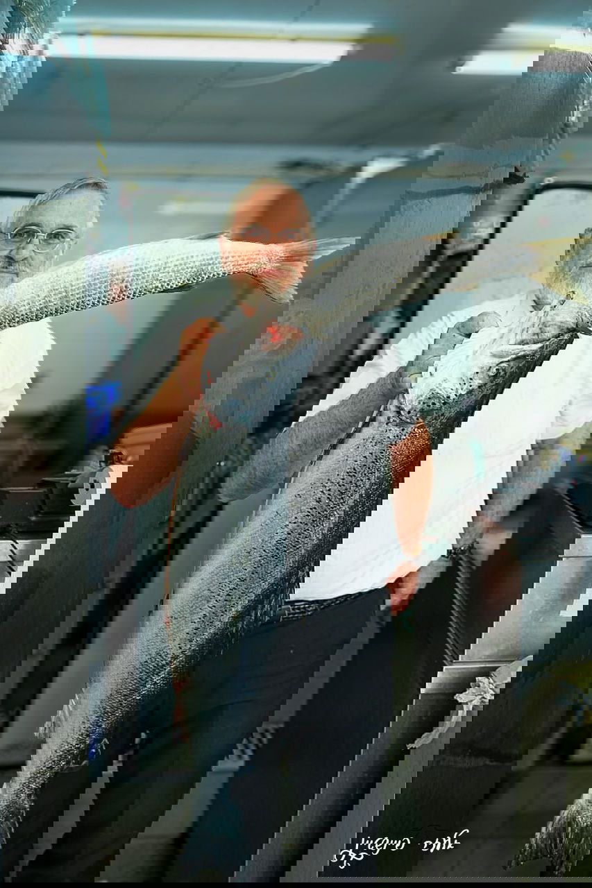 אווירת ערב חג ברחובותיה של העיר בני ברק 