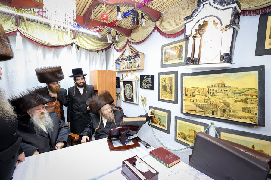 האדמו"ר מטשארנוביל בביקור אצל האדמו"ר משומרי אמונים