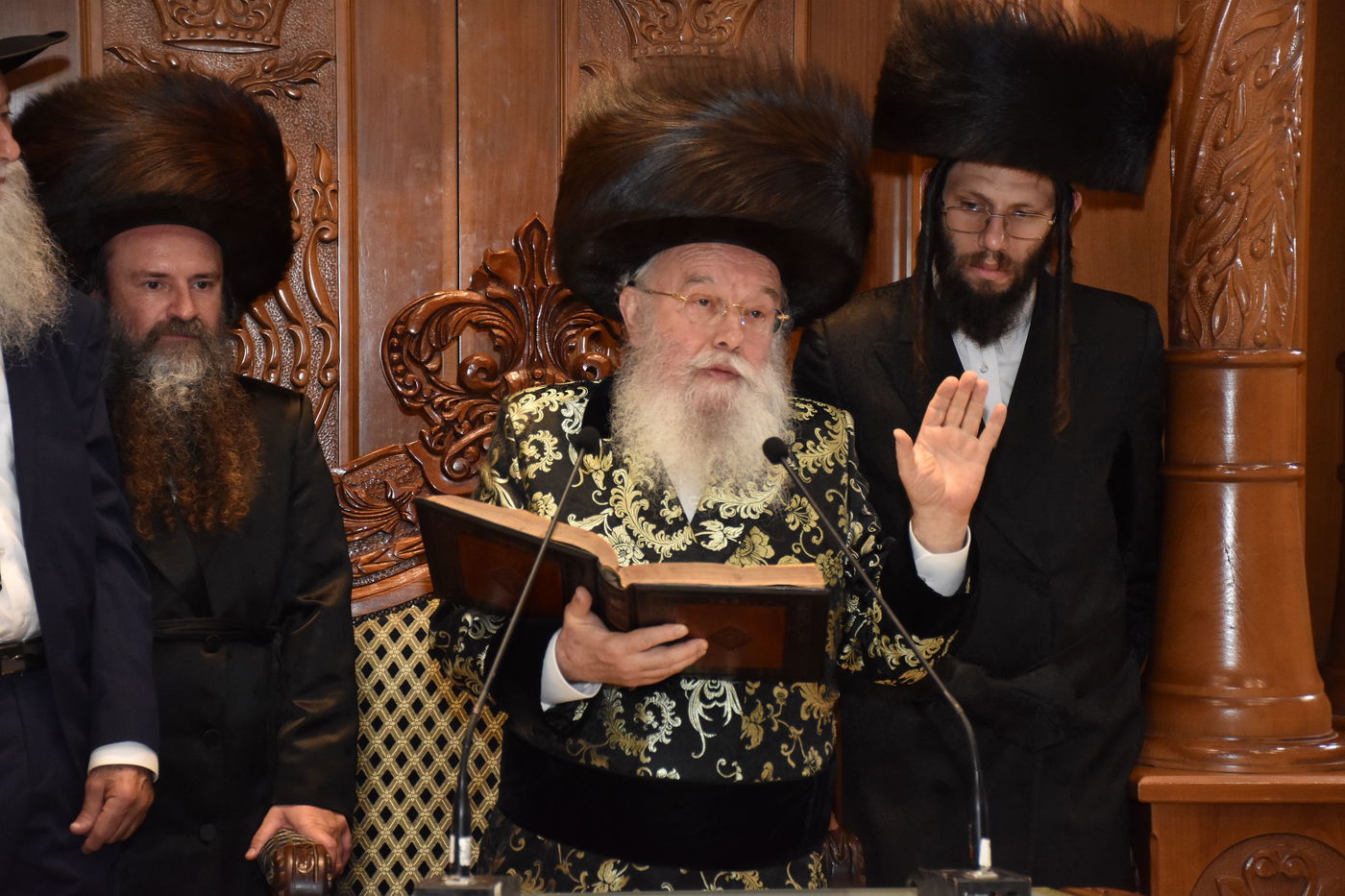 שידור חוזר משמחת בית השואבה הגדולה בישראל בחצר הקודש מישקולץ בפתח תקוה