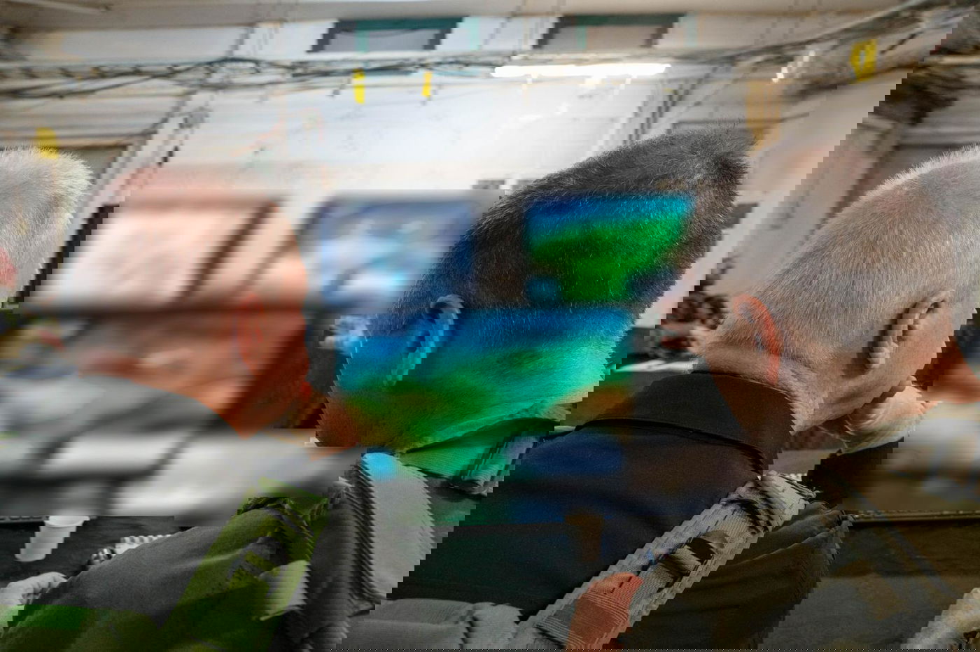 שר הביטחון גלנט עם לוחמי אוגדה 98 בגבול ישראל-לבנון