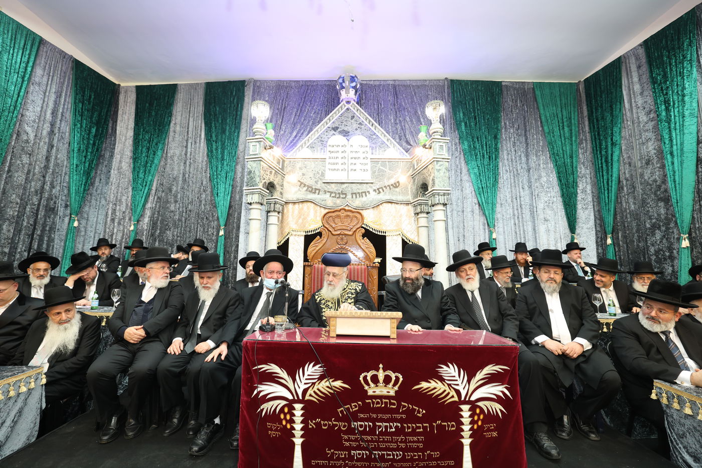 המונים ב'הקבלת פני רבו' המרכזית לראש"ל הגר"י יוסף | צפו