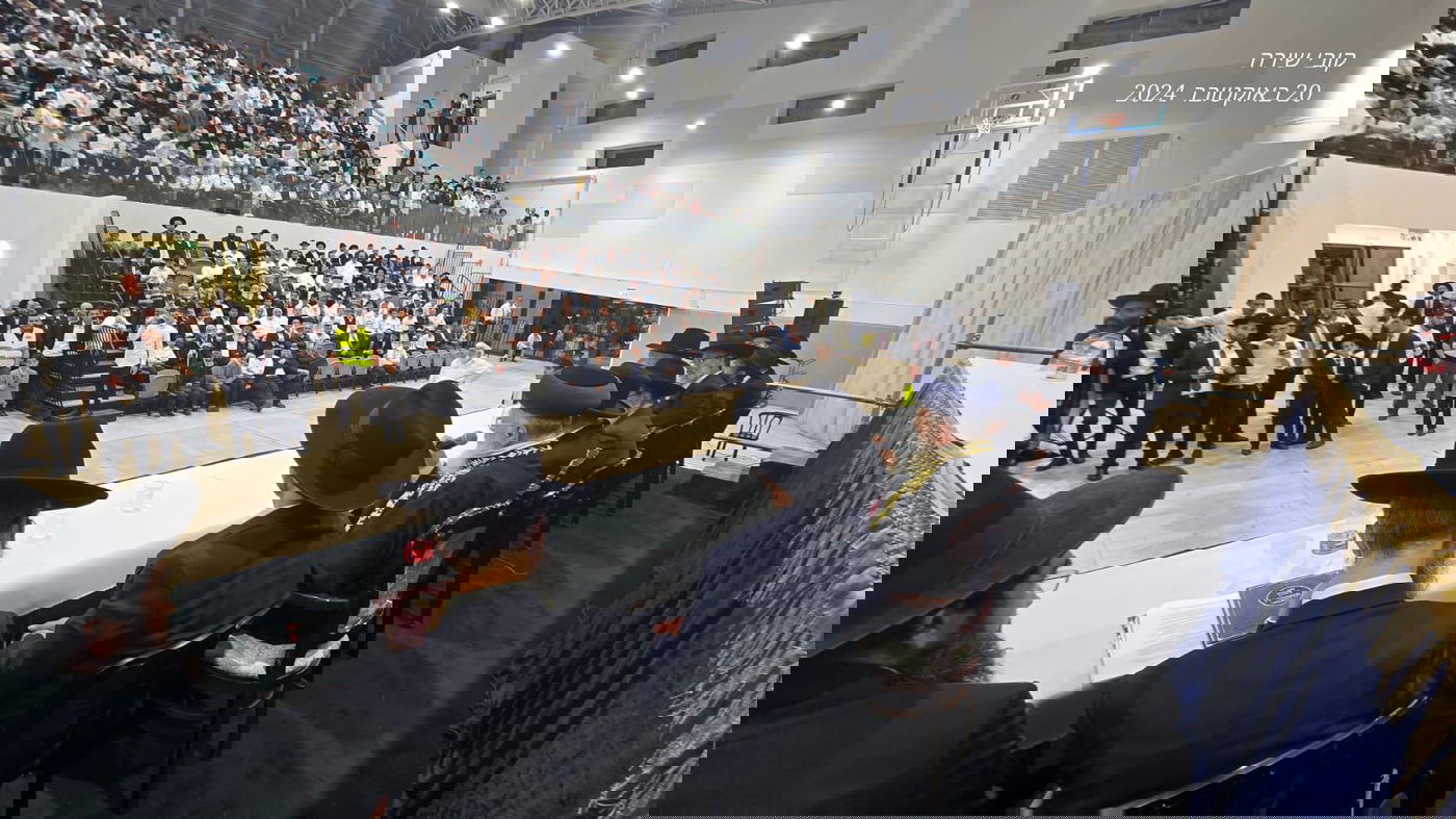 באשדוד ובאלעד: אלפים ב'הקבלת פני רבו' לראש"ל הגר"י יוסף