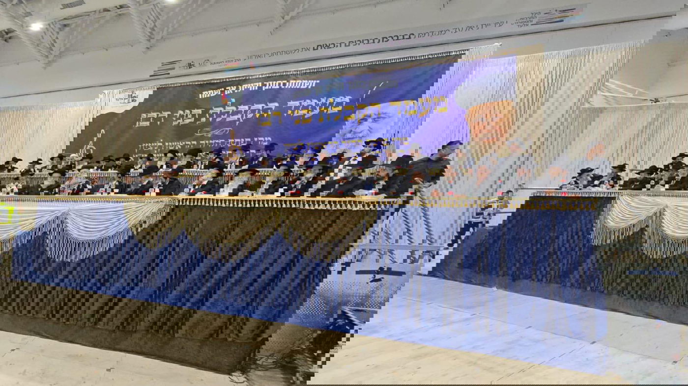 באשדוד ובאלעד: אלפים ב'הקבלת פני רבו' לראש"ל הגר"י יוסף