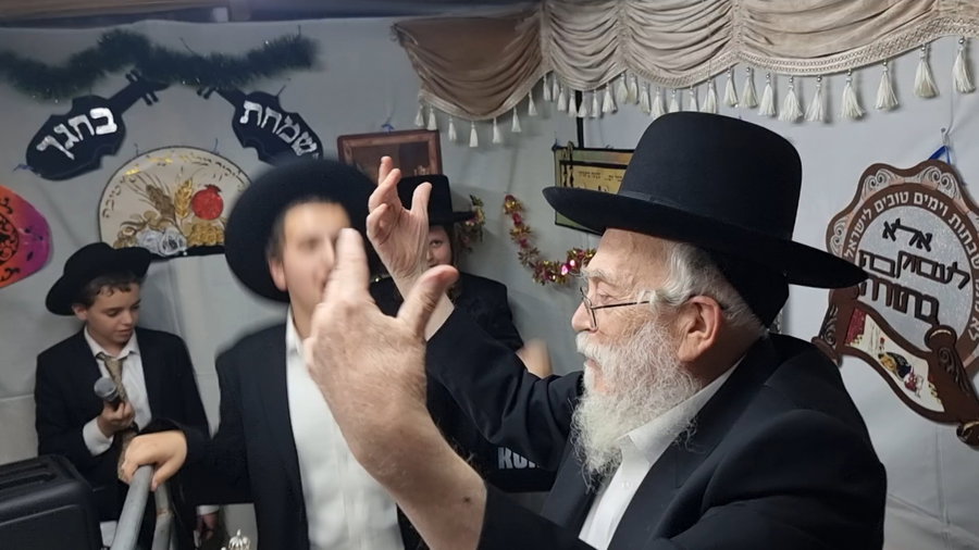 שמחת בית השואבה אצל הגאון רבי בנימין אלישיב 