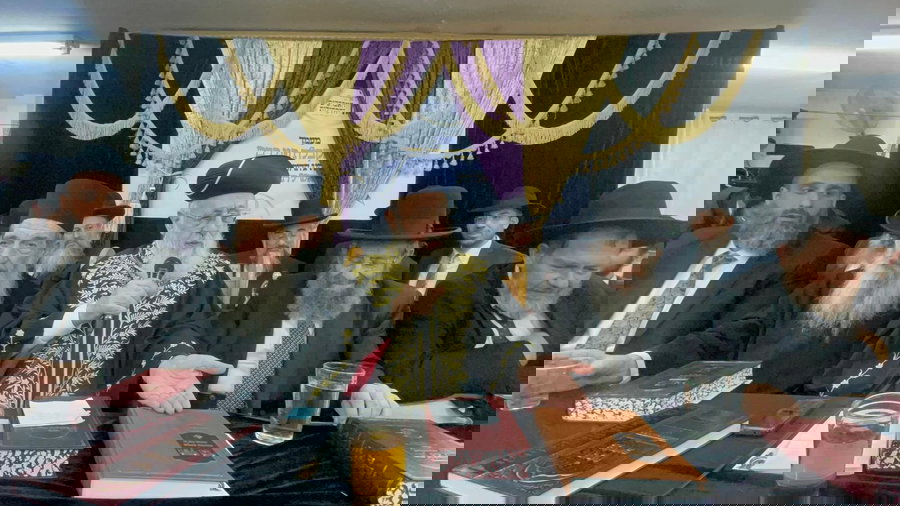 מעמדי הקבלת פני רבו בבני ברק ובית שמש