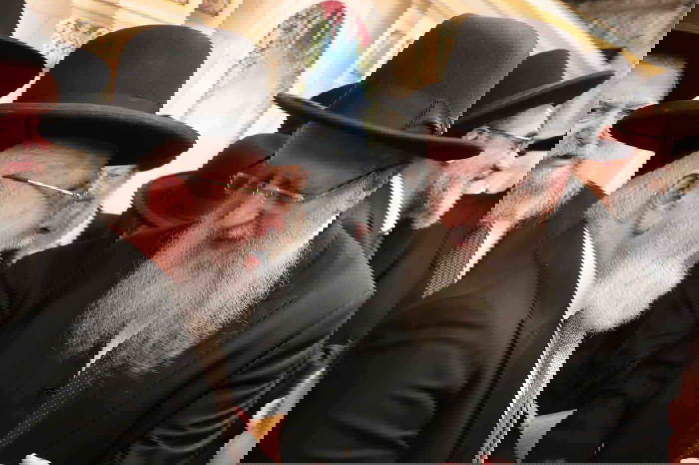 הדיינים ורבני הערים עלו לסוכת הראשון לציון הגר"ד יוסף | צפו