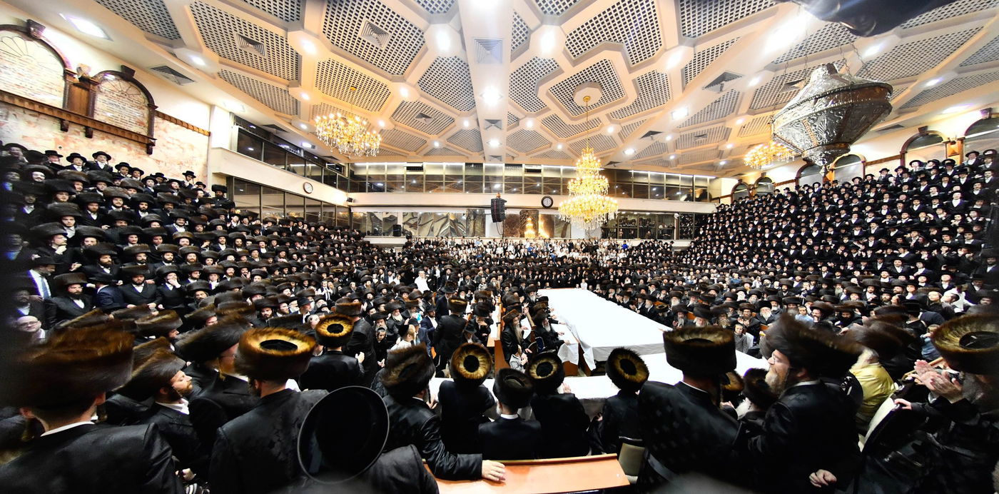 חול המועד סוכות בחצה"ק דושינסקיא