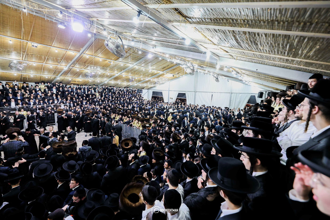 שמחת בית השואבה בישיבת אורייתא 