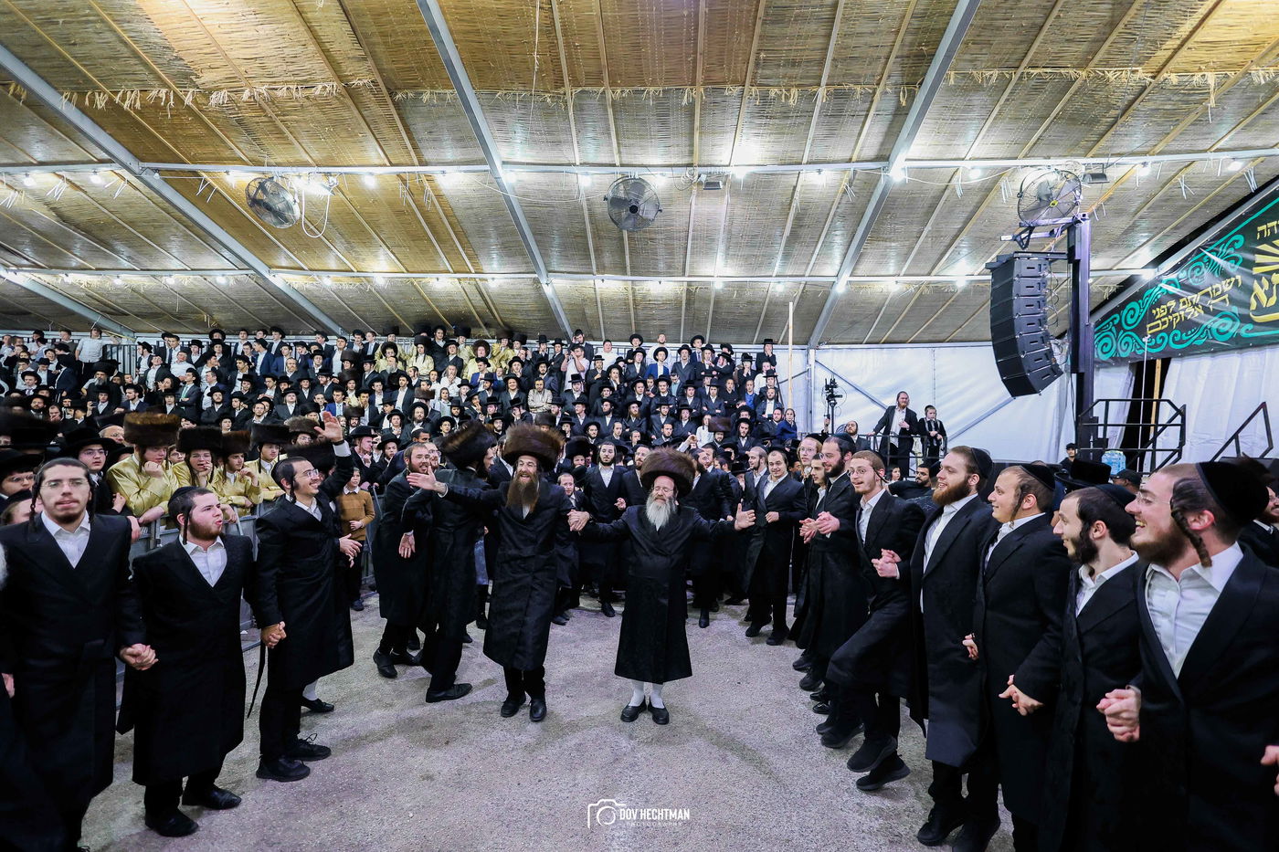 שמחת בית השואבה בישיבת אורייתא 