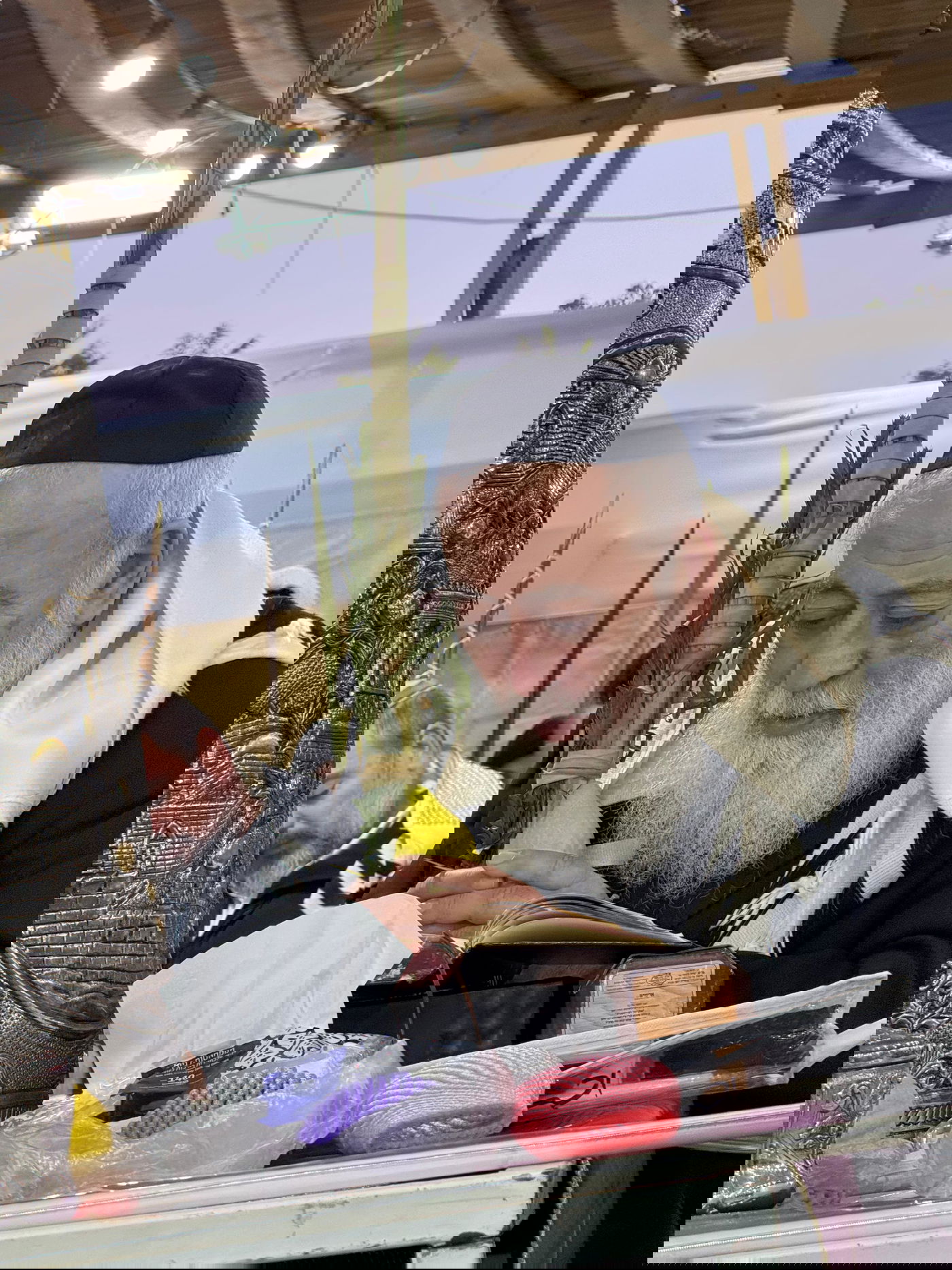 הראשל"צ הגרש"מ עמאר בהושענות וחיבוט הערבה | צפו