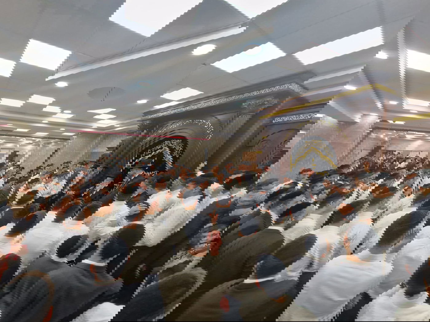 הקפות שניות בישיבת 'אבני נזר'