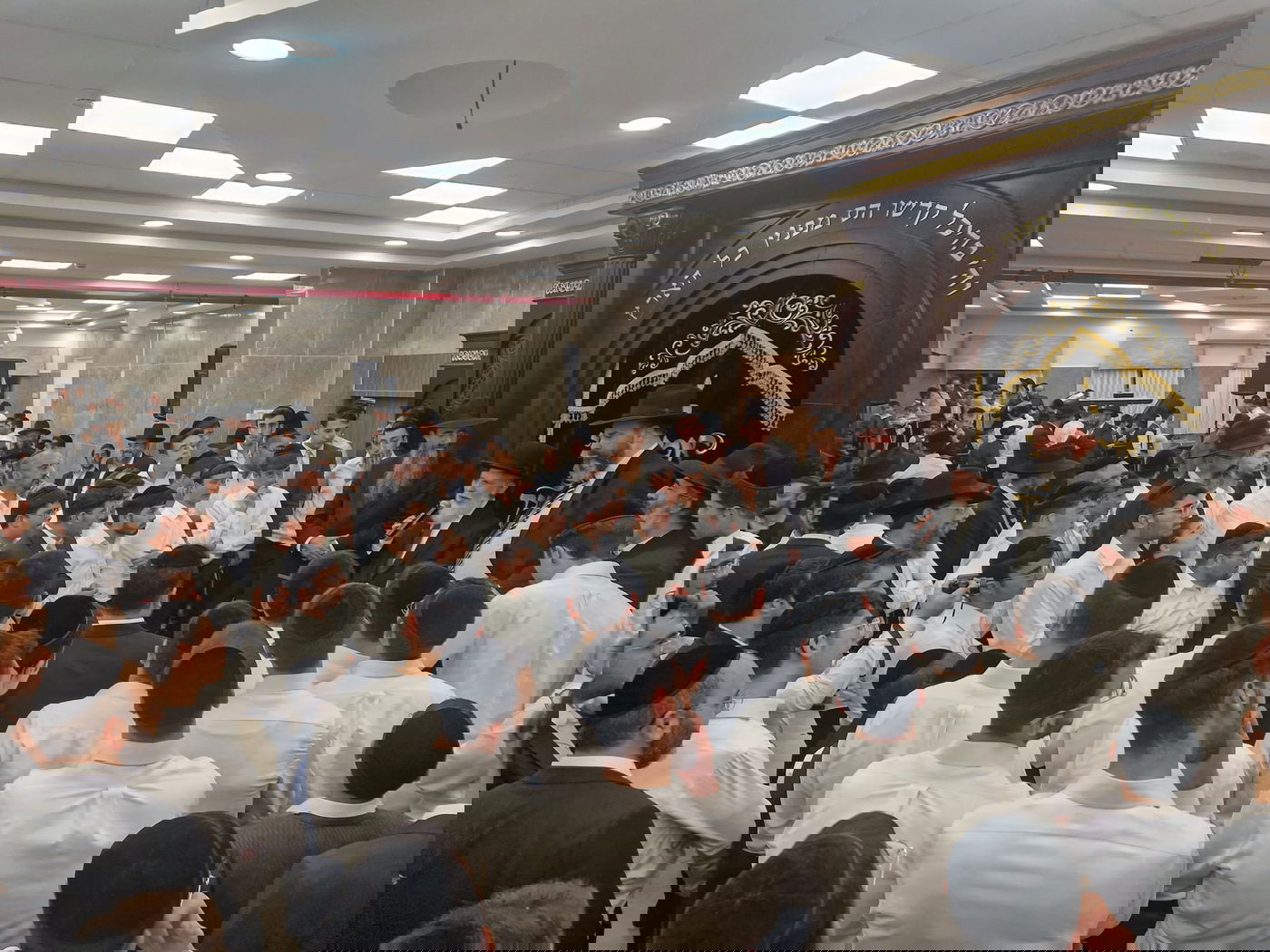 הקפות שניות בישיבת 'אבני נזר'