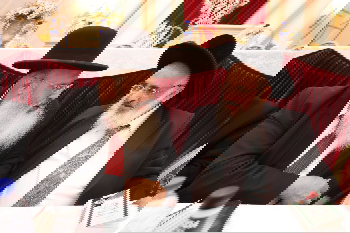 הקבלת פני רבו בראש העין 