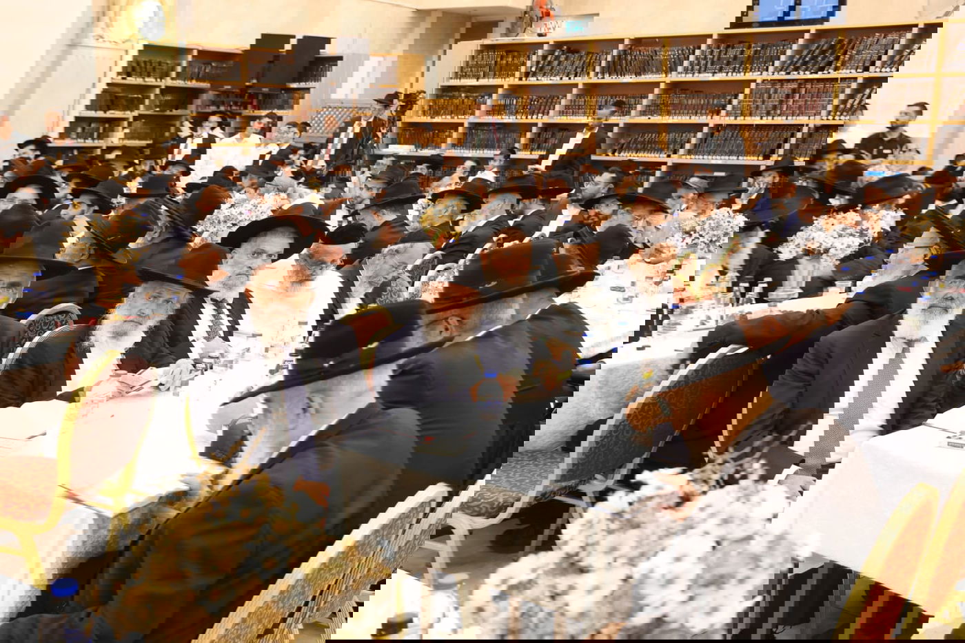 הקבלת פני רבו בראש העין 