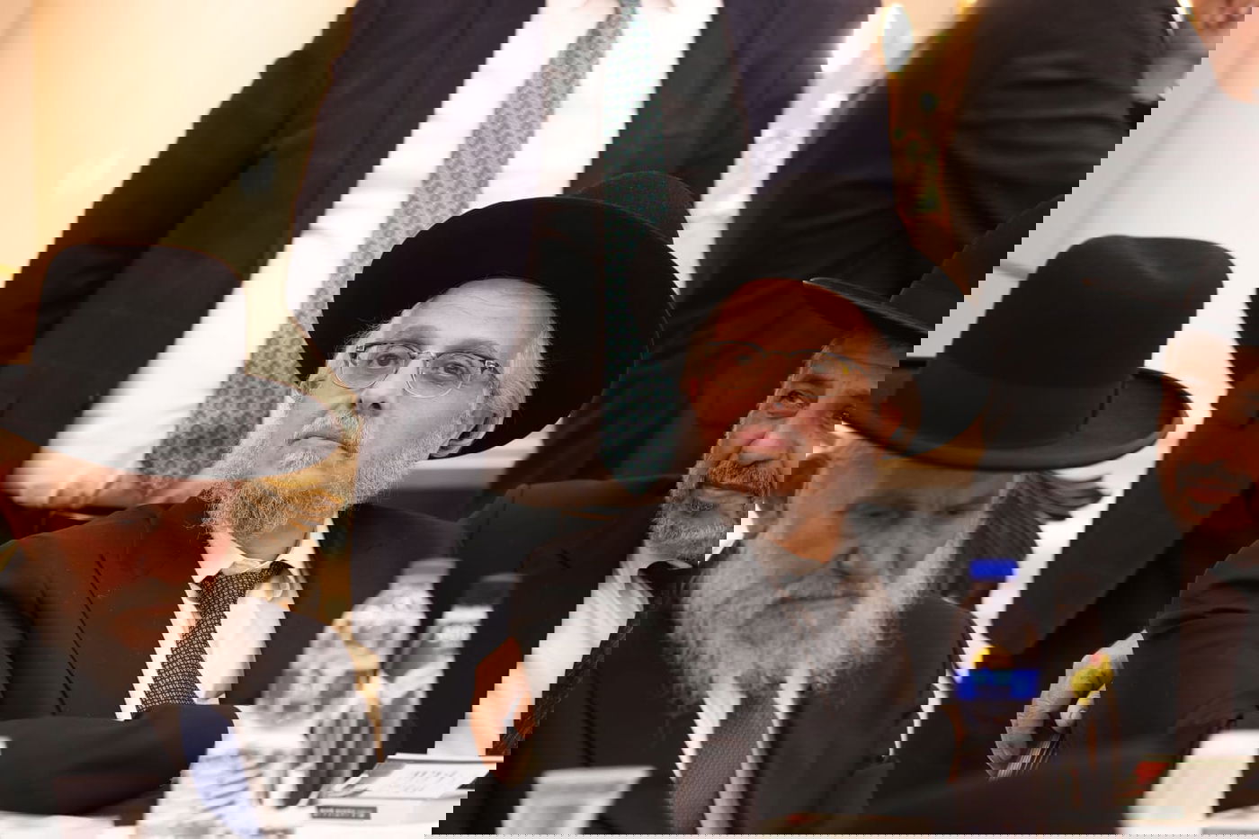 הקבלת פני רבו בראש העין 