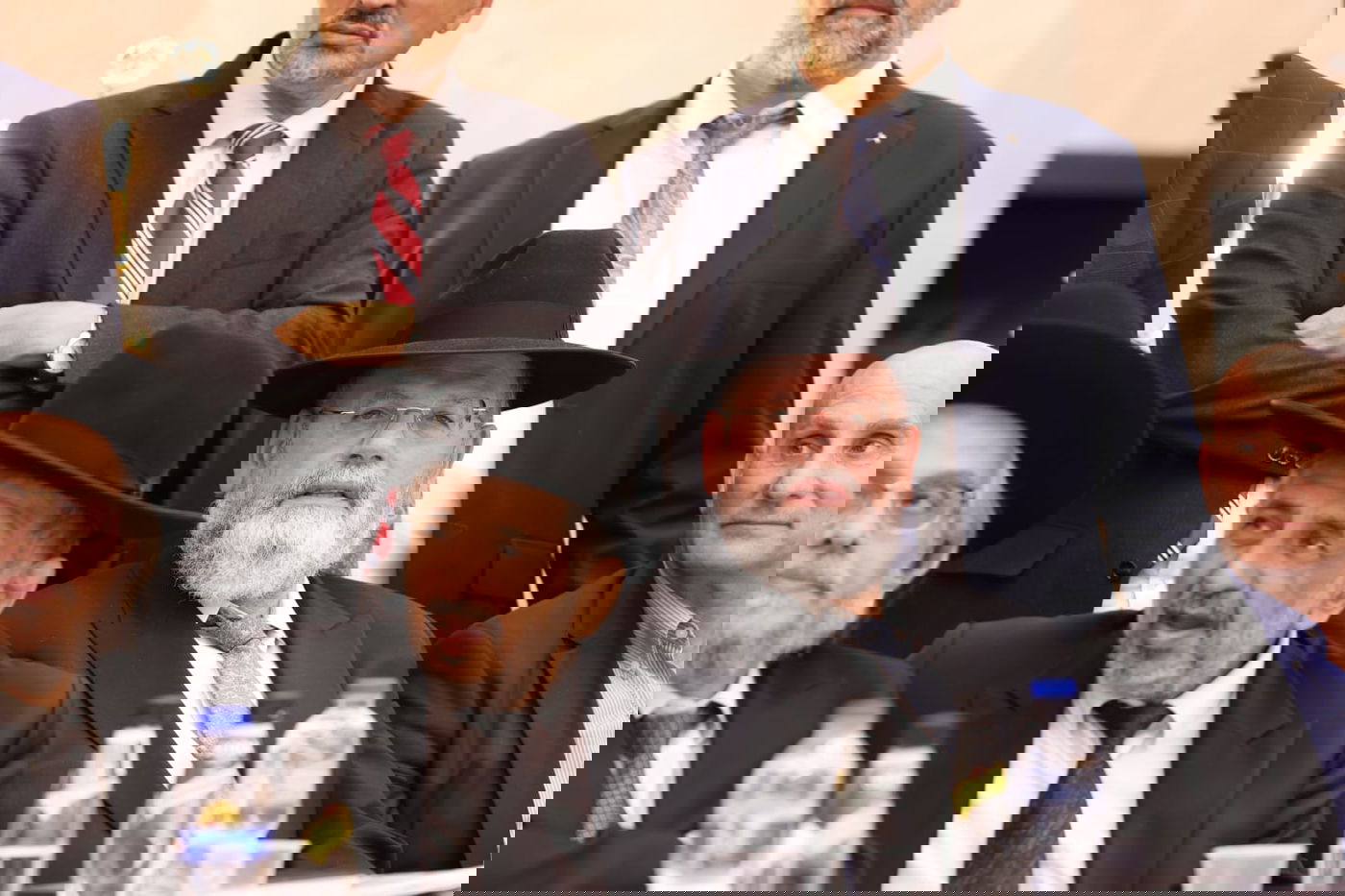 הקבלת פני רבו בראש העין 