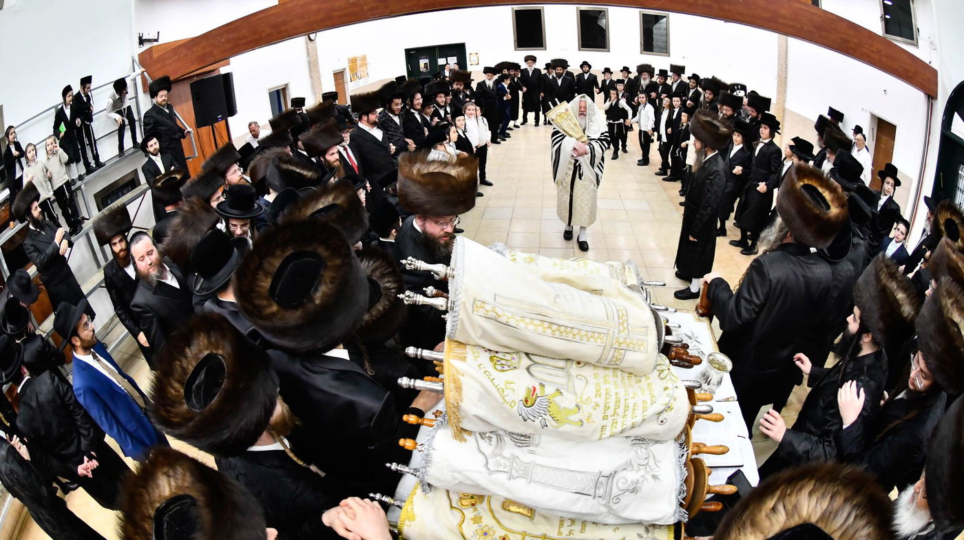 הקפות שניות בחצה"ק פרמישלאן 