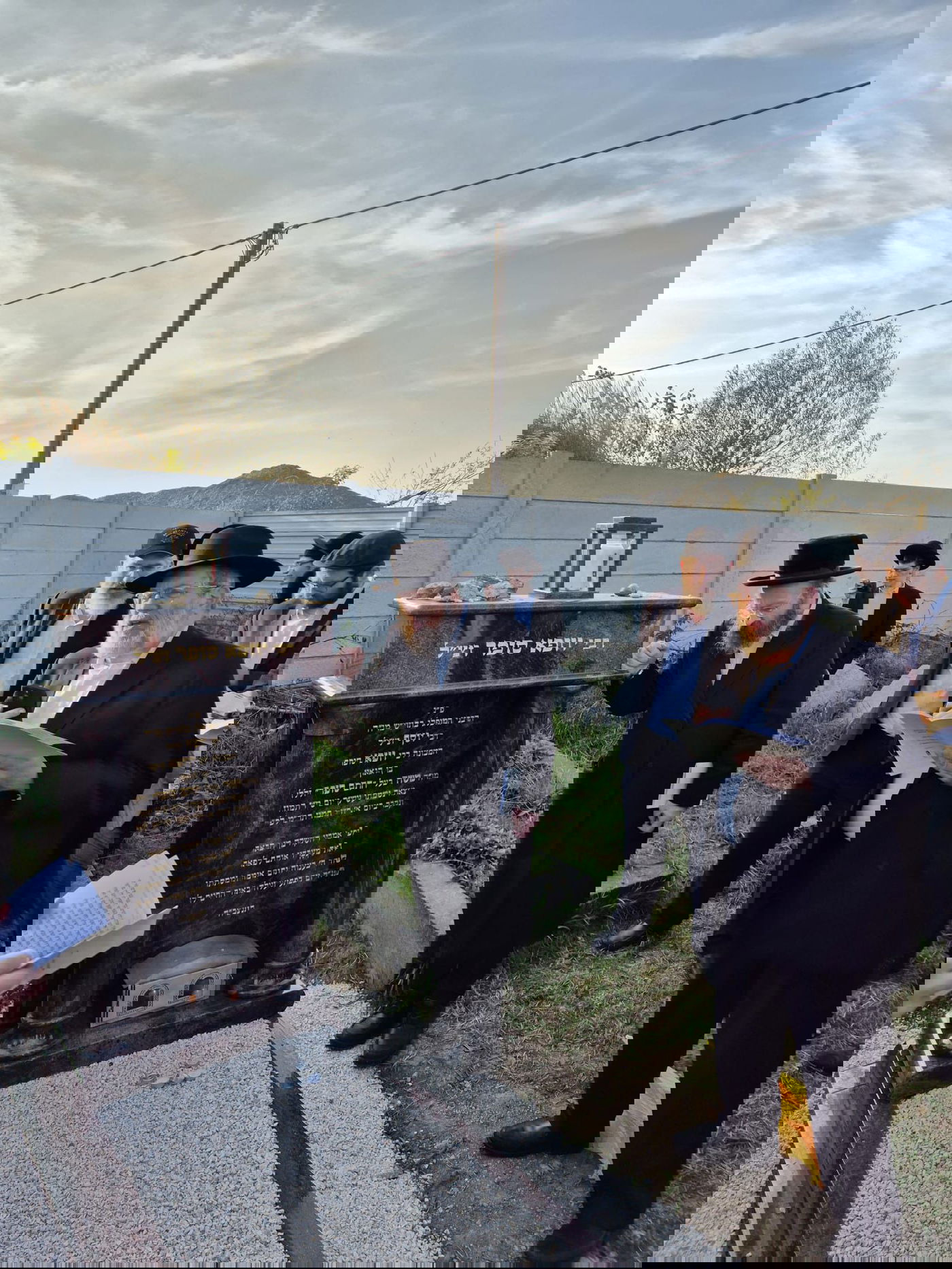 גילוי מצבת הרה"ק יוסף יוזפא סופר הי"ד