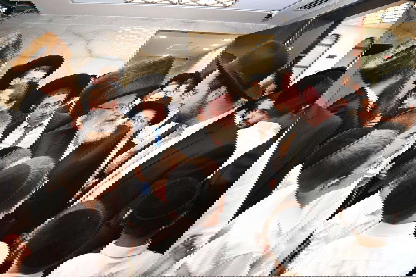 חג הסוכות אצל הגאון רבי אשר וייס גאב"ד דרכי הוראה 