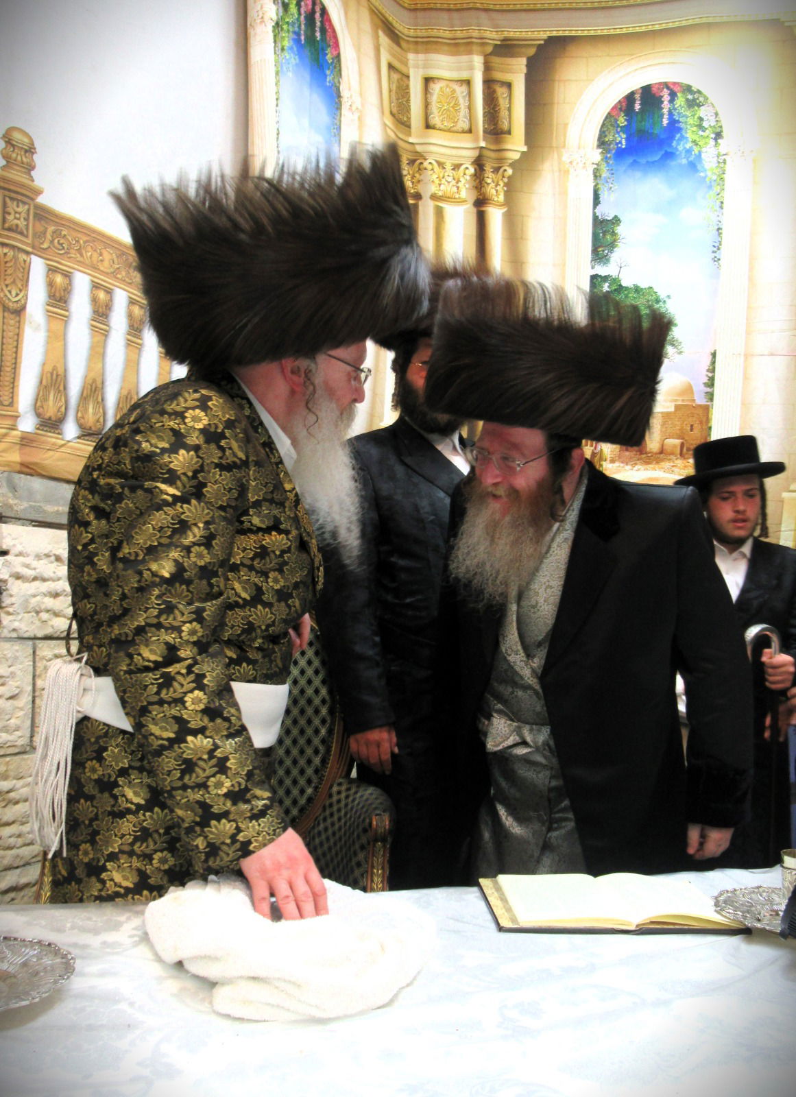 חג הסוכות בחצה"ק קרעטשניף קרית גת