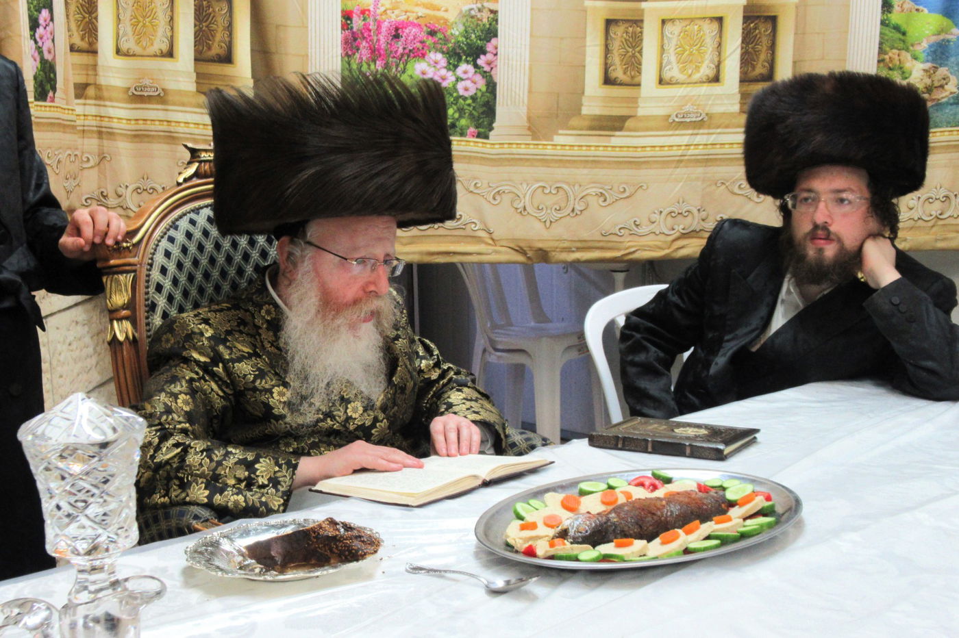 חג הסוכות בחצה"ק קרעטשניף קרית גת