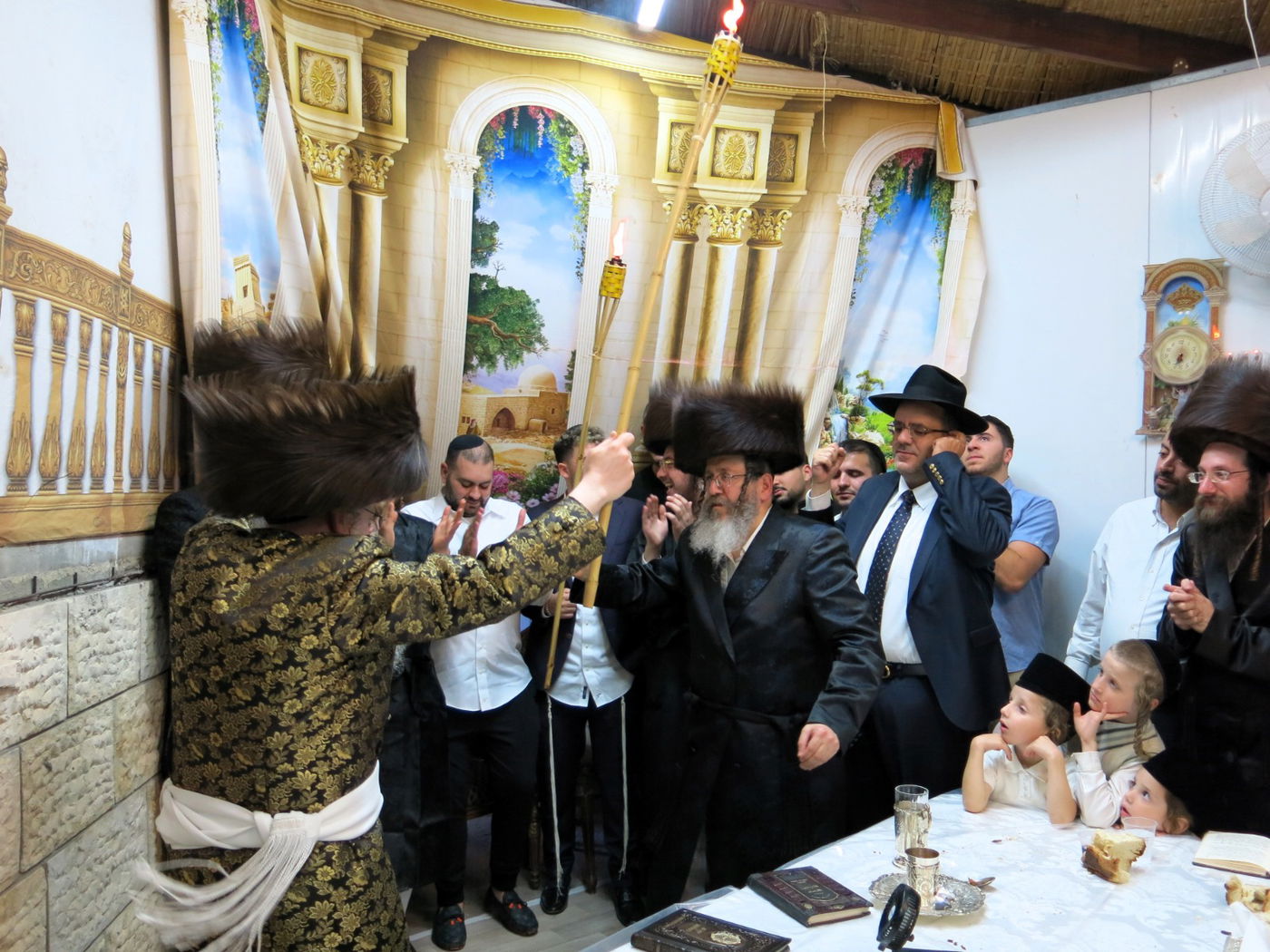 חג הסוכות בחצה"ק קרעטשניף קרית גת