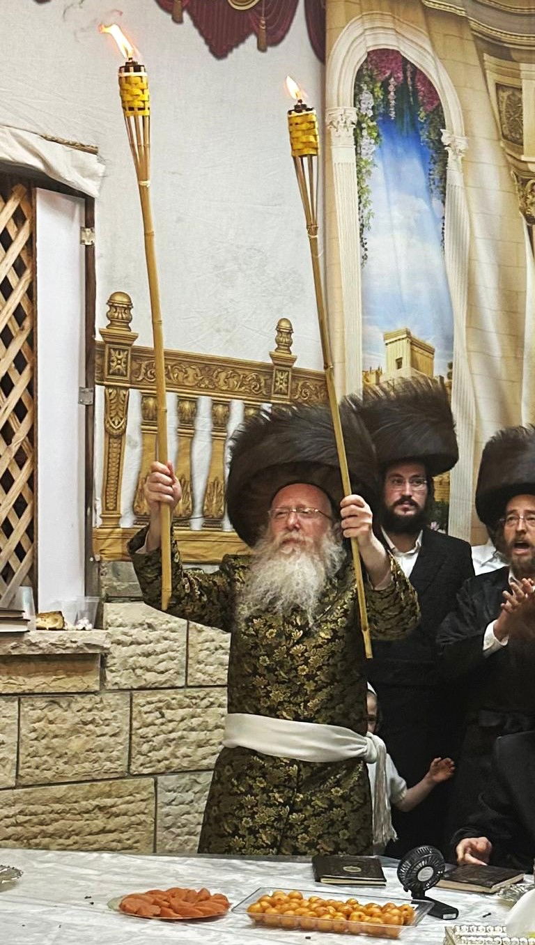 חג הסוכות בחצה"ק קרעטשניף קרית גת