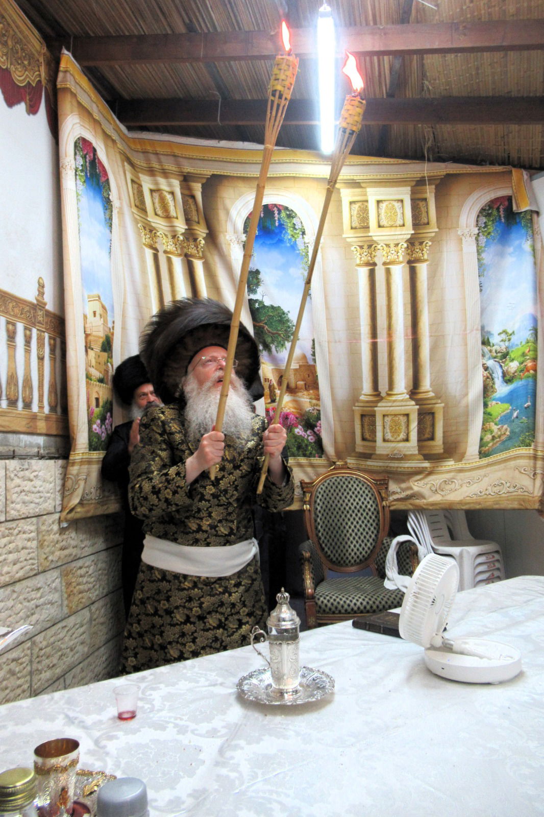 חג הסוכות בחצה"ק קרעטשניף קרית גת