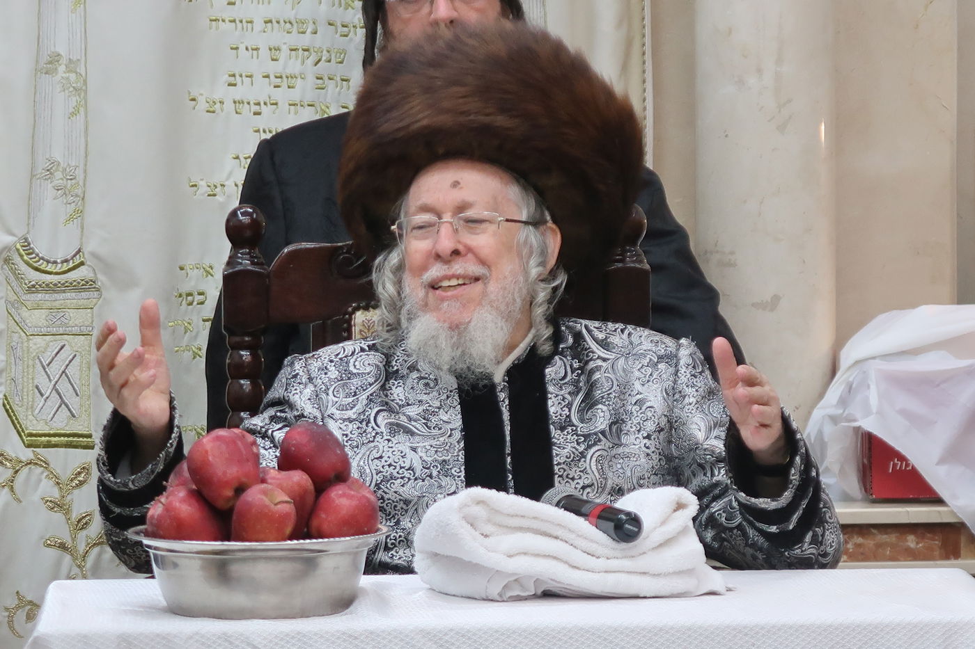 הקפות שניות בחצה"ק סטרופקוב 