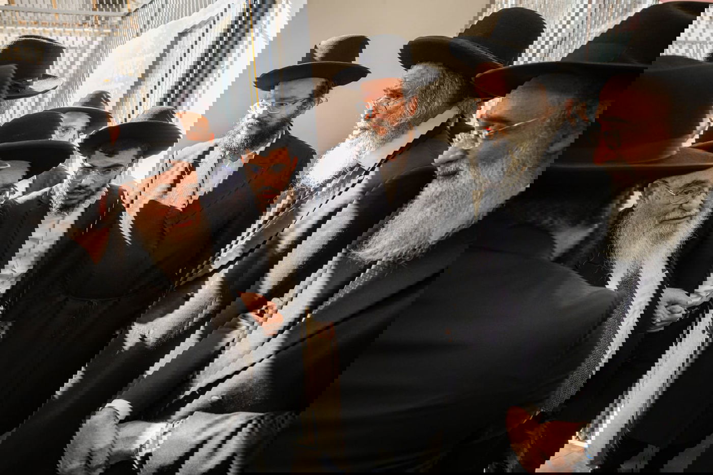 קביעת מזוזות למבנה החדש של שלוחת הסמינר הישן בירושלים