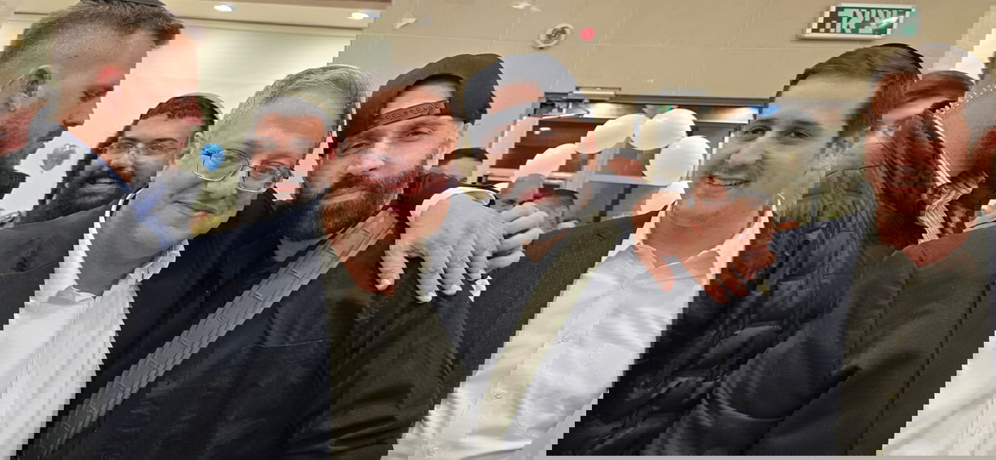 השר איתמר בן גביר חגג בת מצווה לבתו | צפו בגלריה