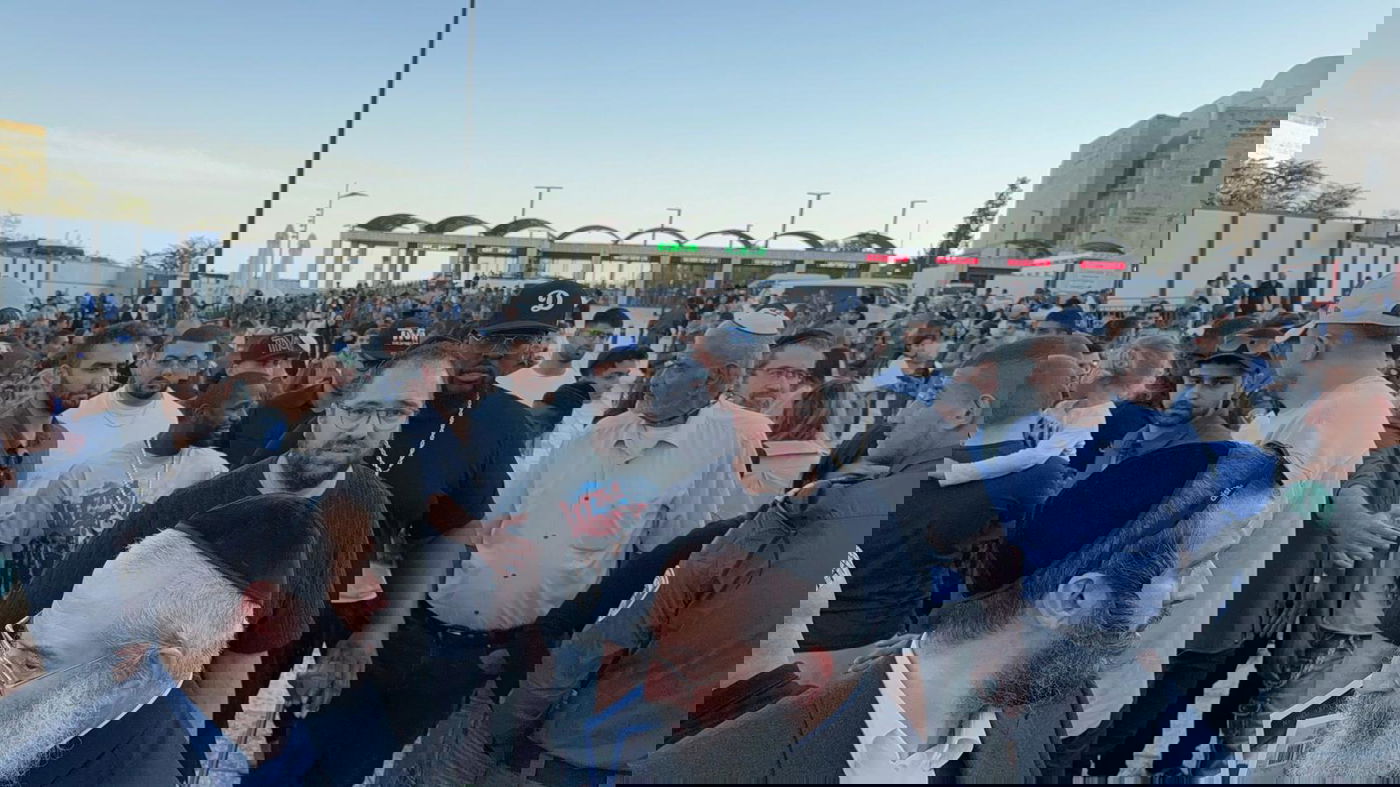 המתאגרף האמריקאי פלויד מייוות'ר בכותל המערבי