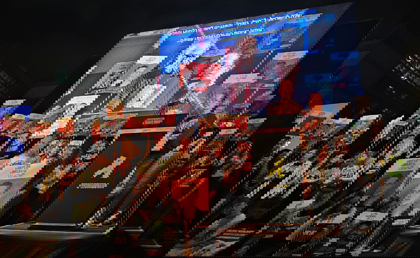 העצרת הערב, בכיכר החטופים