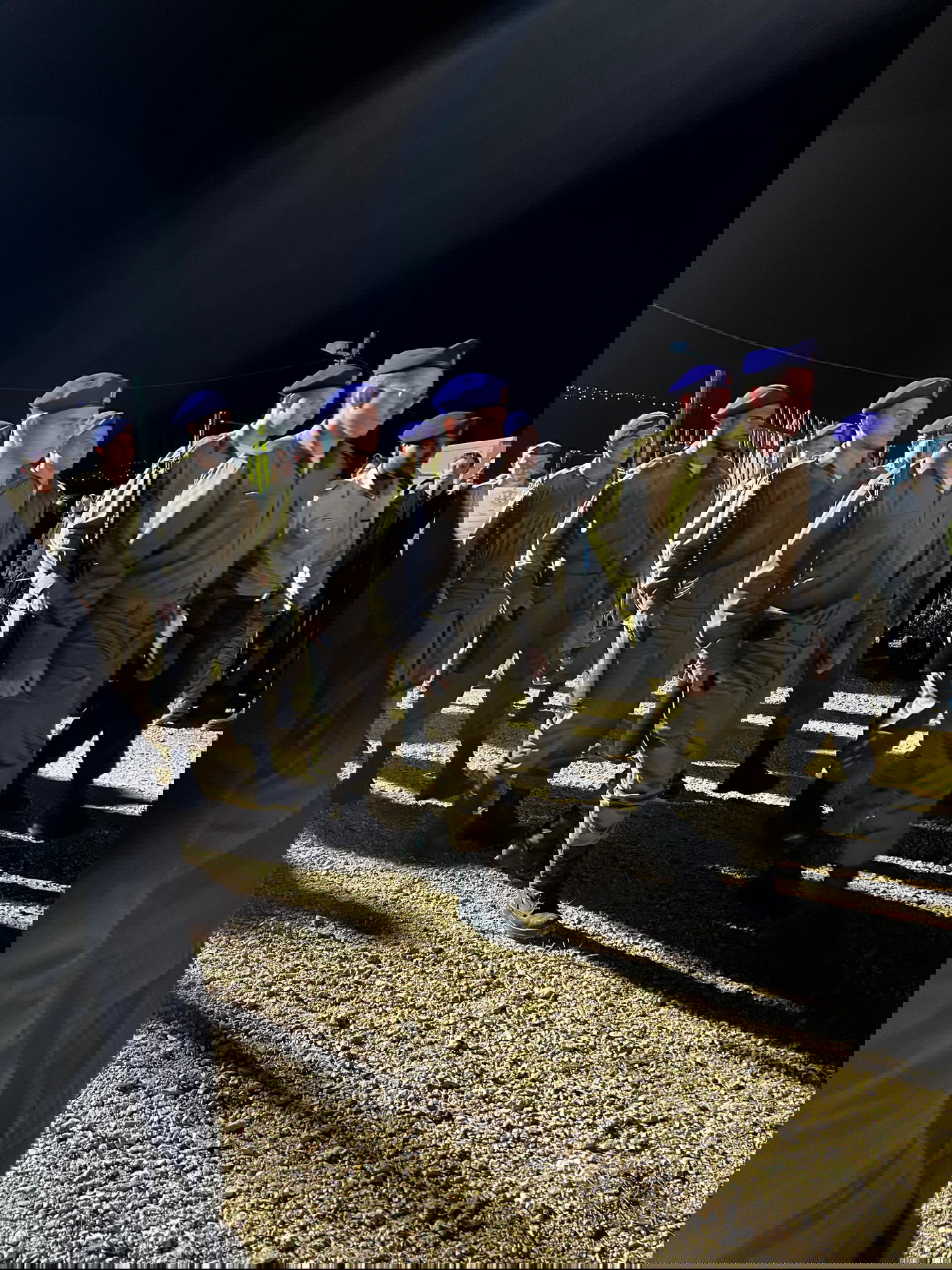 ההלוויה, הלילה