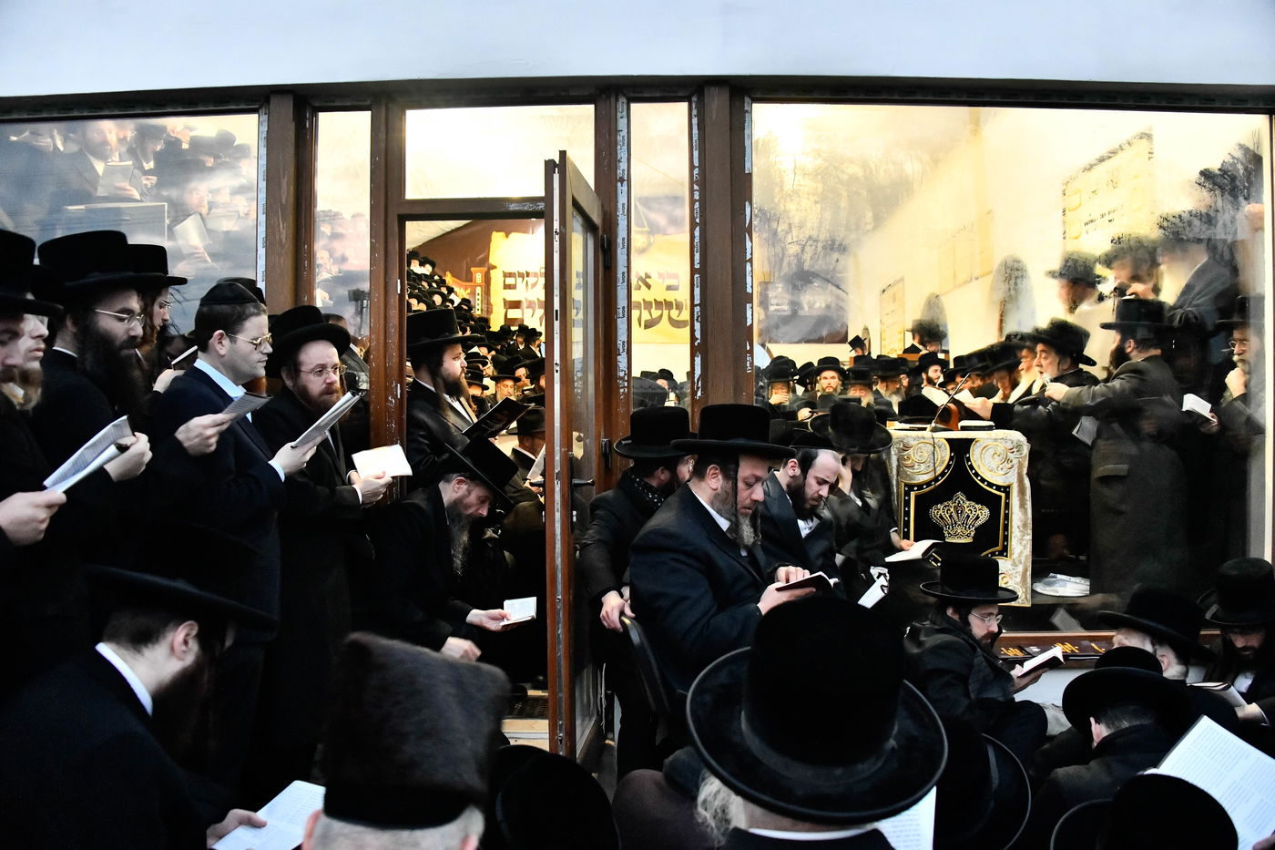 האדמו"ר מויז'ניץ במסע הקודש לאוקראיינה