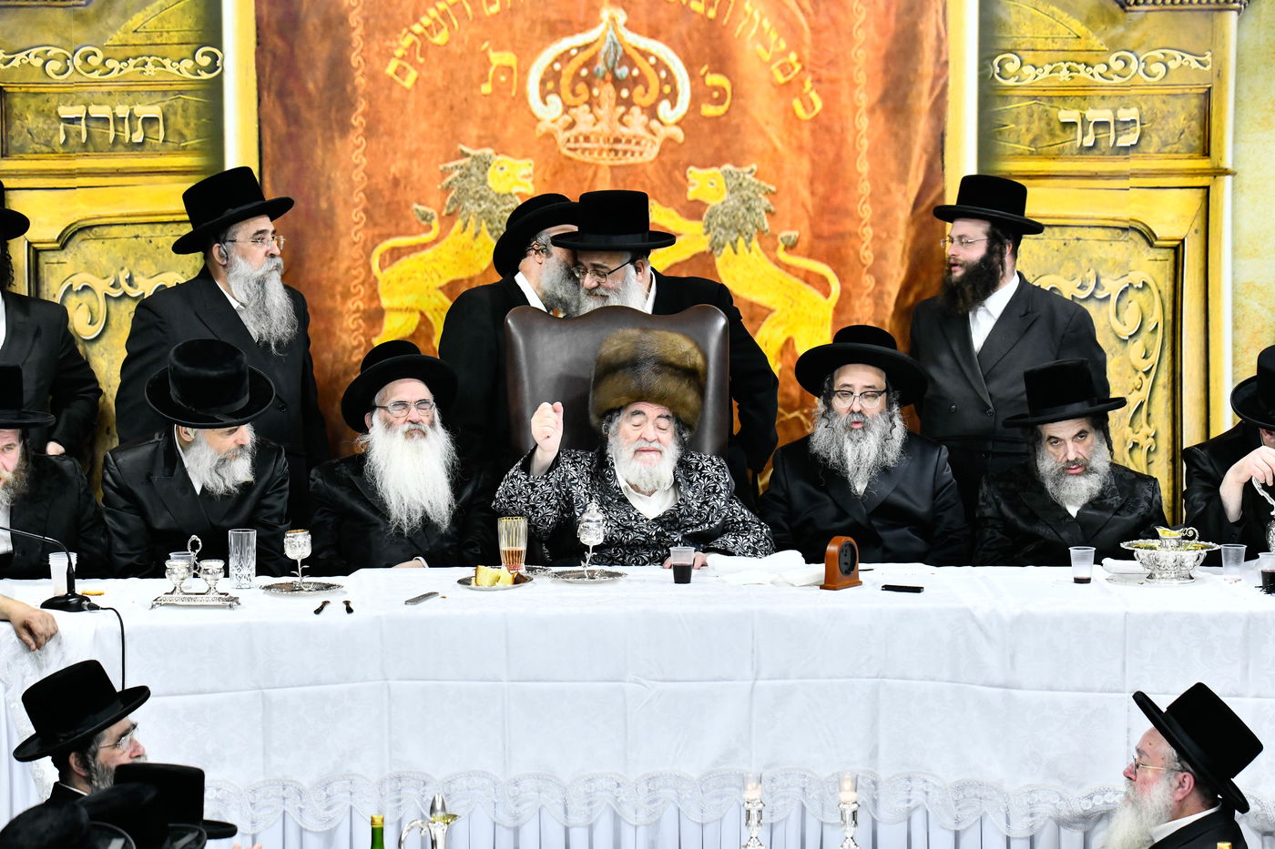 האדמו"ר מויז'ניץ במסע הקודש לאוקראיינה