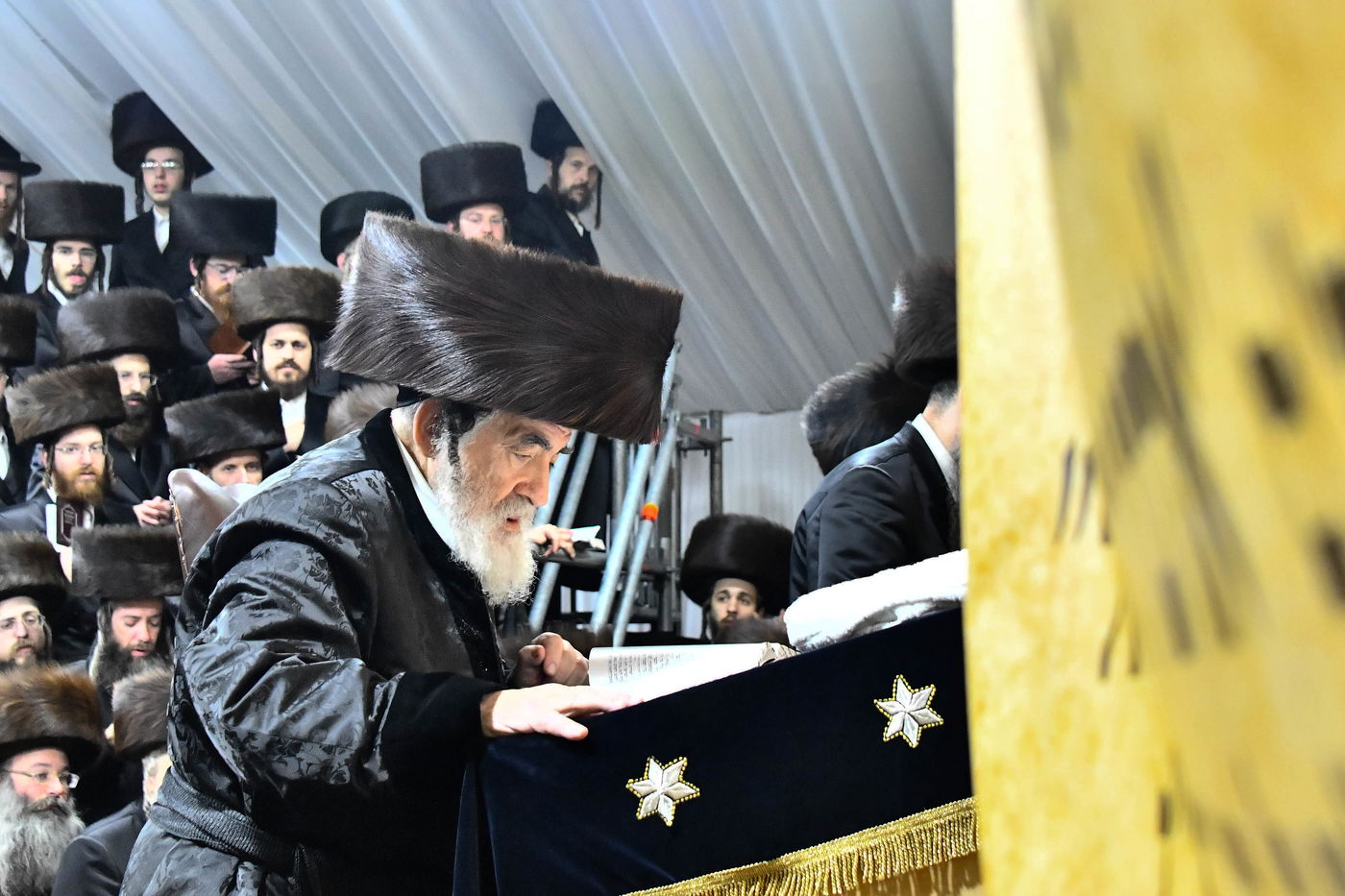 האדמו"ר מויז'ניץ במסע הקודש לאוקראיינה