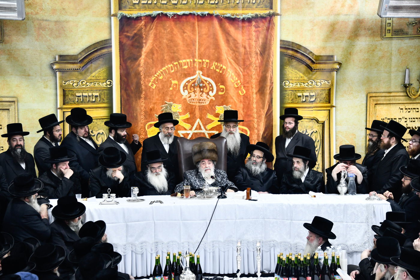 האדמו"ר מויז'ניץ במסע הקודש לאוקראיינה