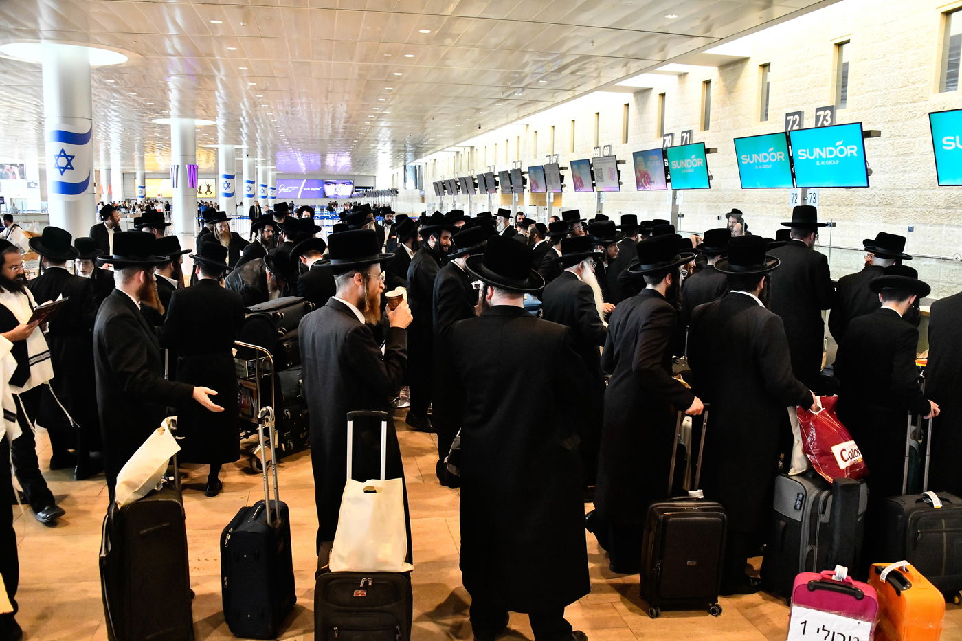 האדמו"ר מויז'ניץ במסע הקודש לאוקראיינה